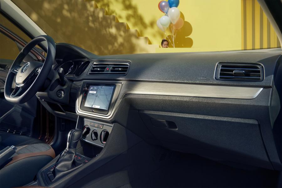 Торпедо Volkswagen Lavida Qihang 2019 года  (фото 2 из 3)